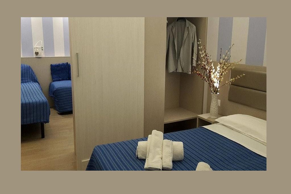 Hotel Arno Misano Adriatico Exterior photo